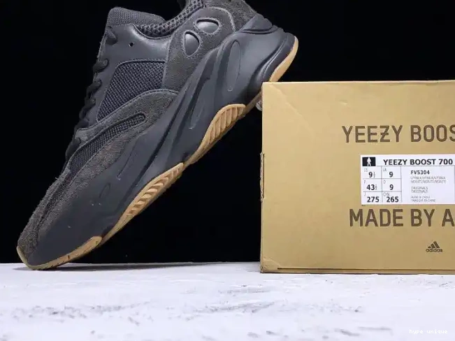 hype Adidas Utility FV5304 700 Black Yeezy Boost 0612
